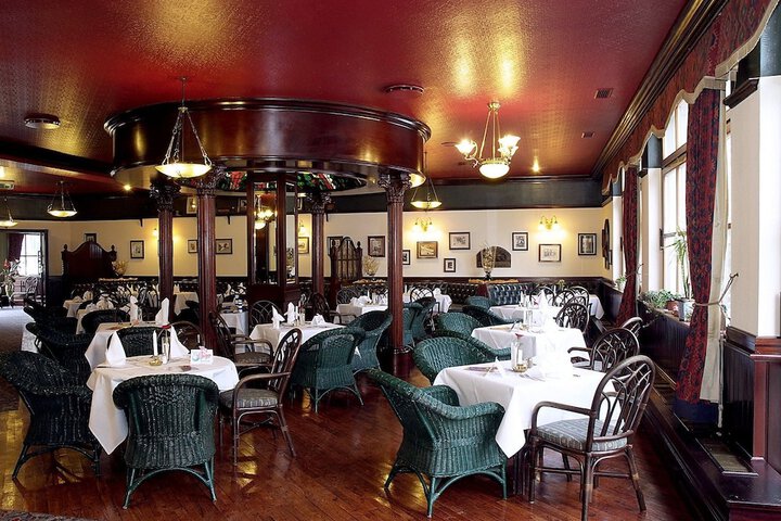 Dining Photos