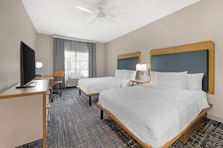 Room 10 of 40
