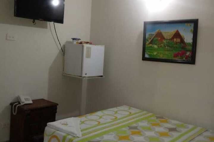 Room 13 of 22