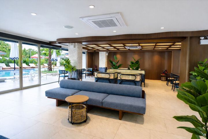 Hotel Interior 2 of 81