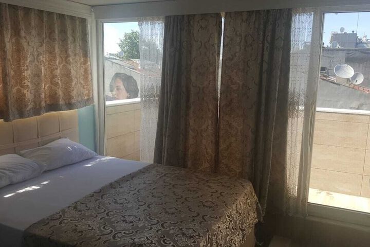 Room 24 of 32