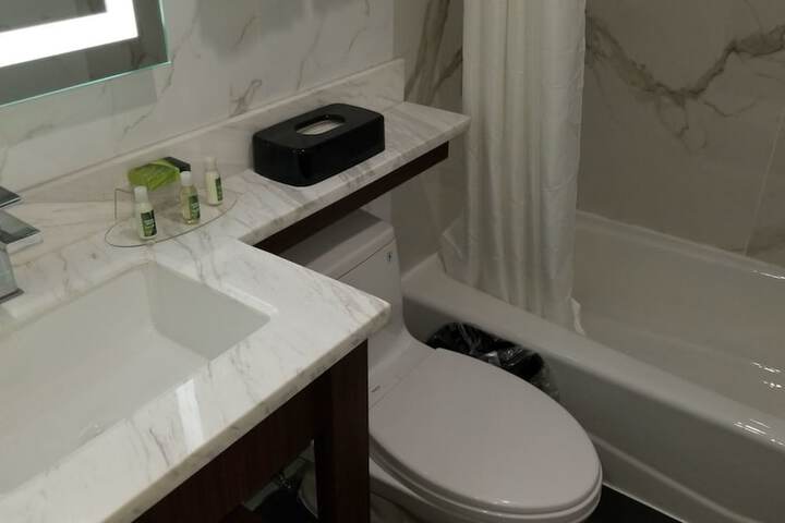 Room 16 of 35
