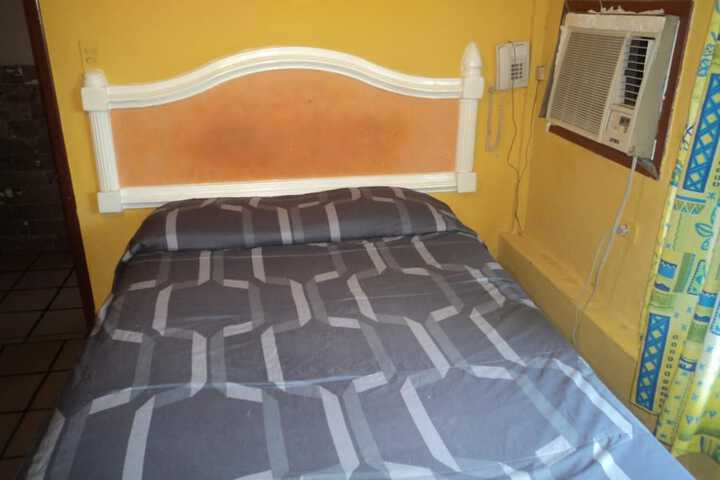 Room 13 of 26