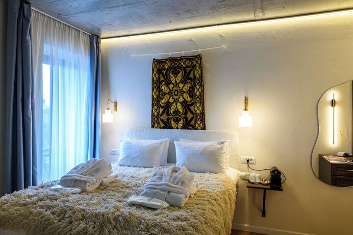 Room 4 of 21
