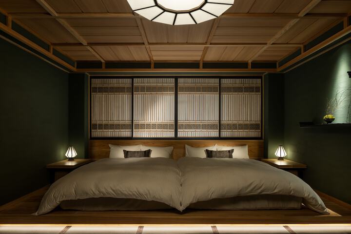 Room 25 of 111