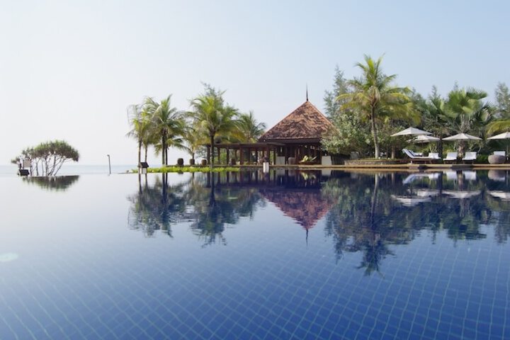 Hotel Pool
