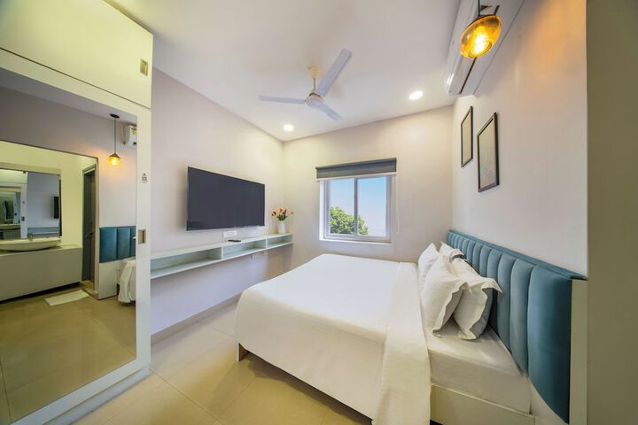 Room 7 of 27
