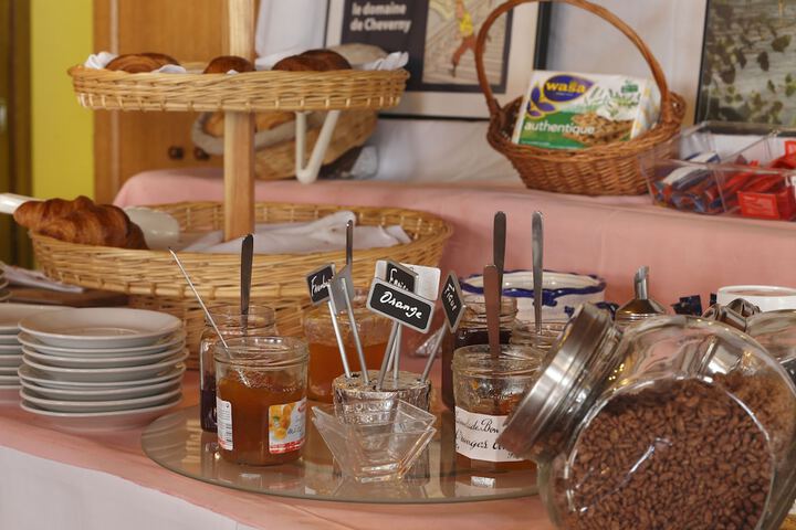 Breakfast/Coffee Service 14 of 34