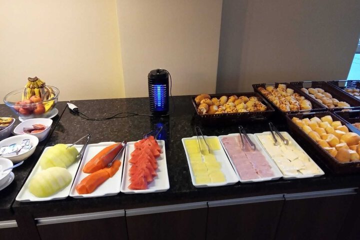 Dining 11 of 30