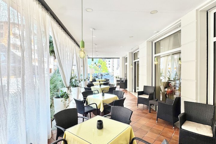 Terrace/Patio 72 of 74