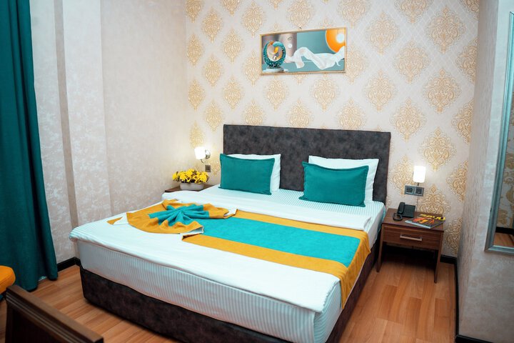 Room 32 of 113