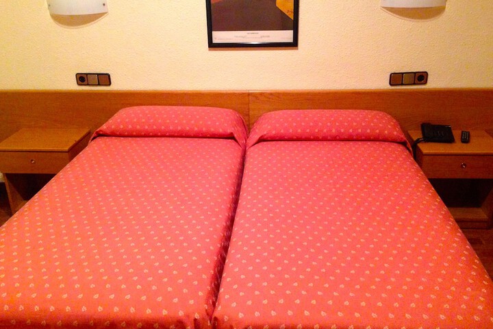 Room 13 of 54