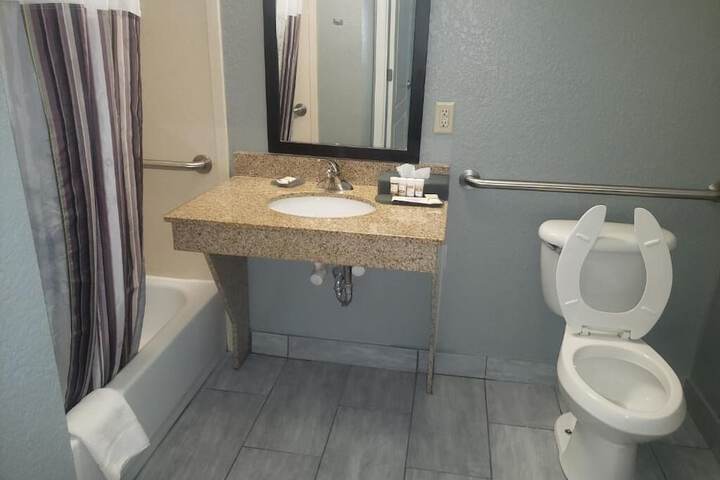 Room 19 of 26