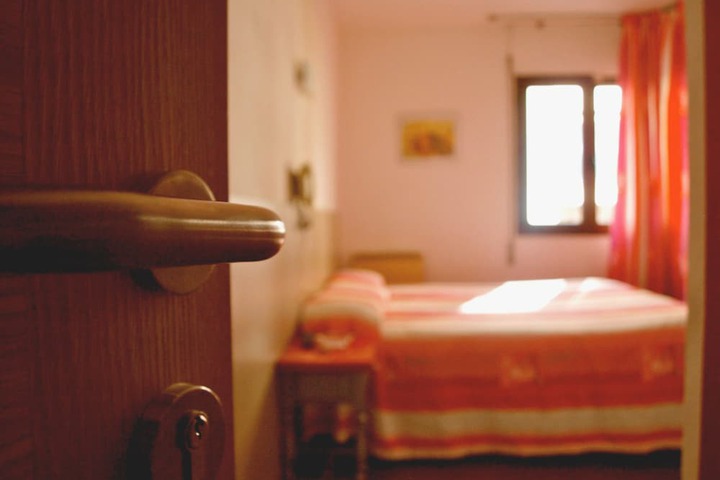 Room 16 of 53