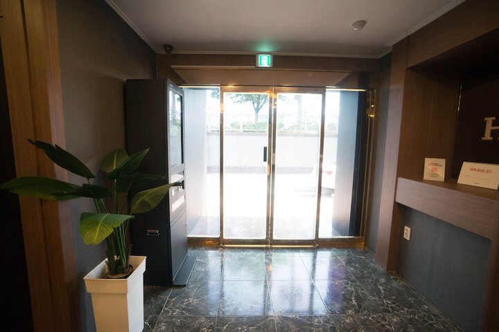 Hotel 2 of 33