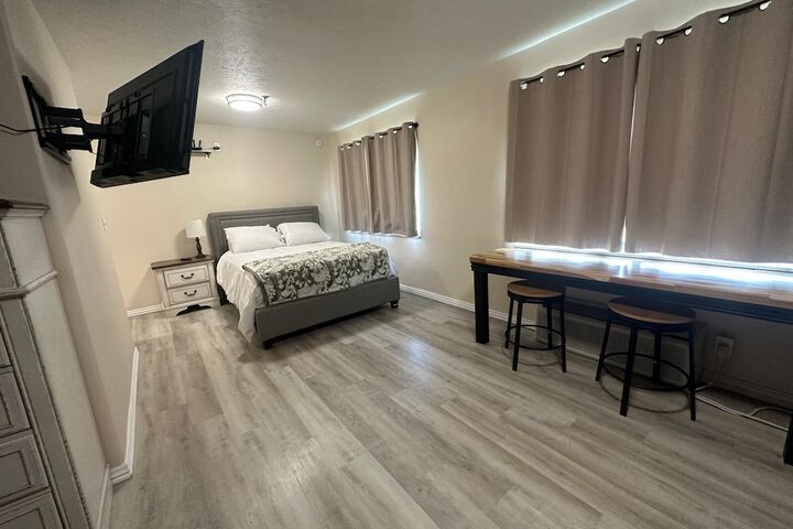 Room 2 of 16