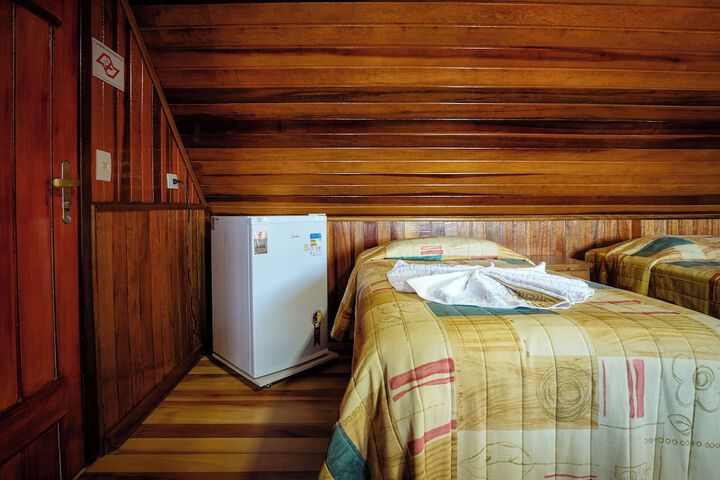 Room 28 of 50