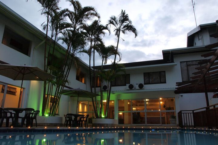 Pool 25 of 58