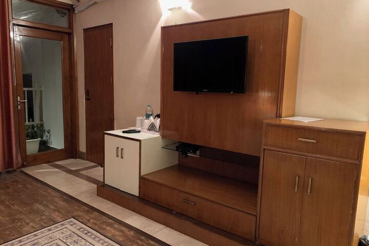 Room 36 of 111