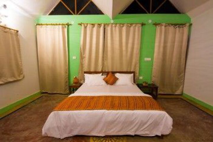 Room 16 of 35