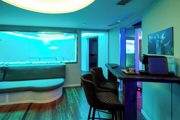 Room 47 of 79