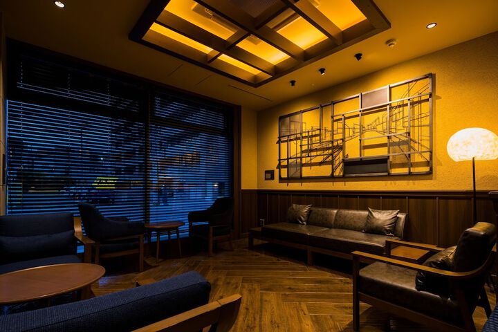 Hotel Lobby