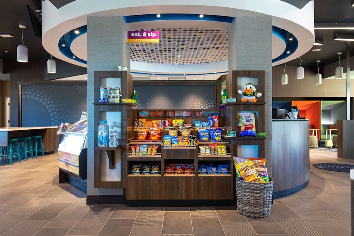 Snack bar