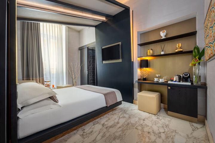 Room 54 of 84