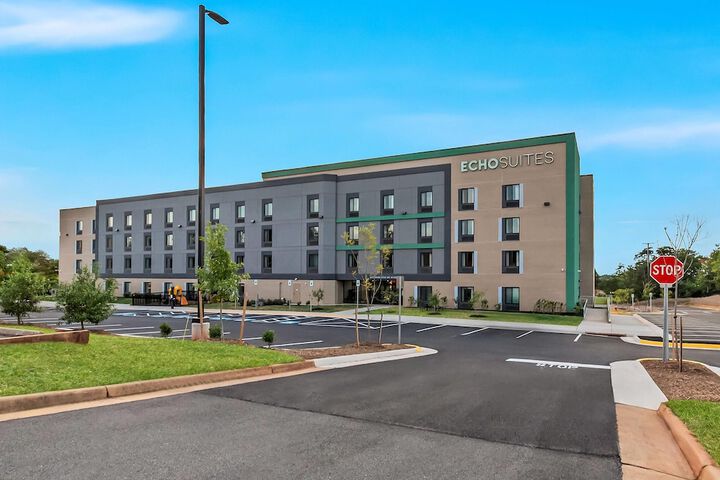 Echo Suites Sterling in Sterling, VA