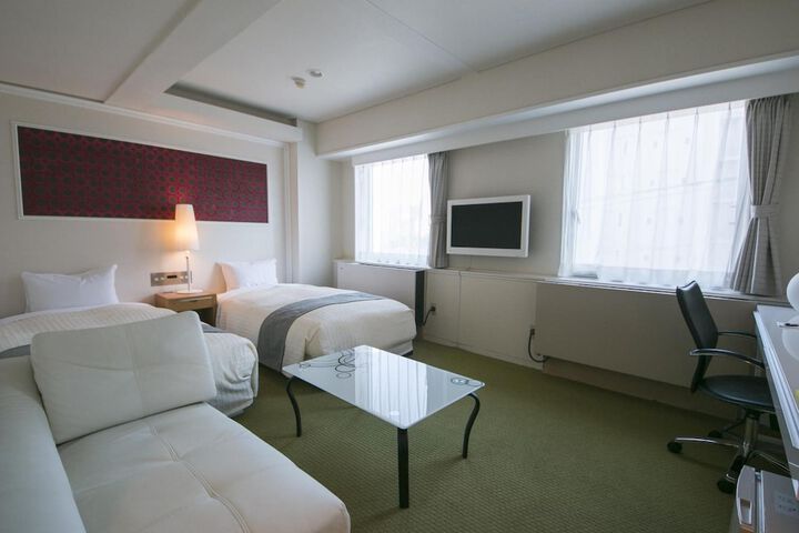 Room 14 of 60