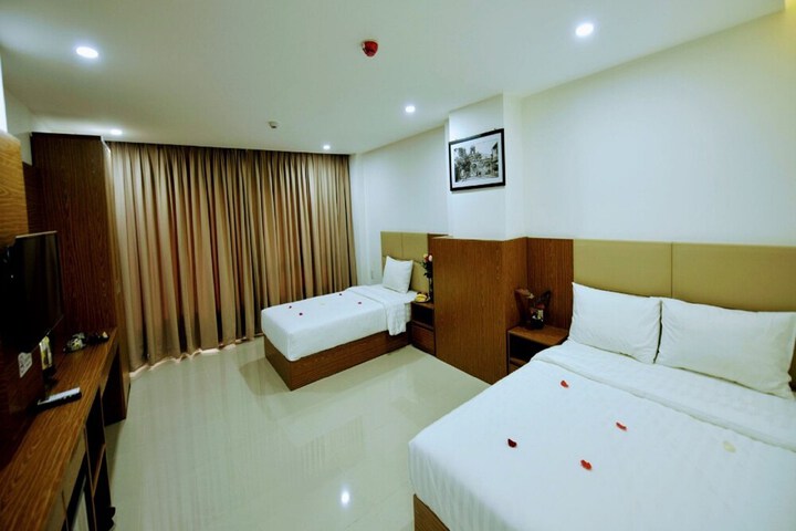 Room 25 of 46