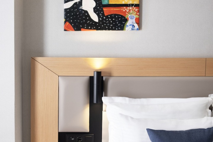 Room 6 of 63