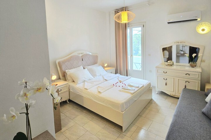 Room 56 of 148