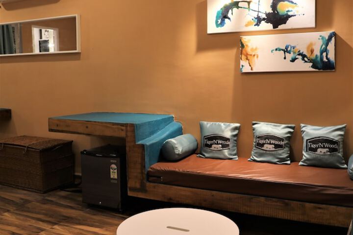 Room 18 of 38