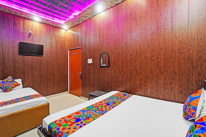 Room 16 of 27