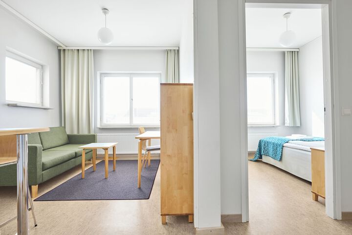 Room 43 of 141