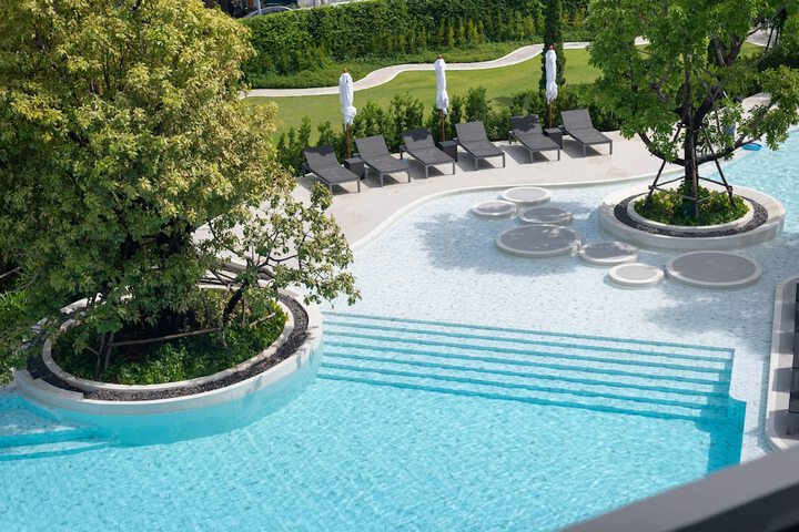 Pool 25 of 43