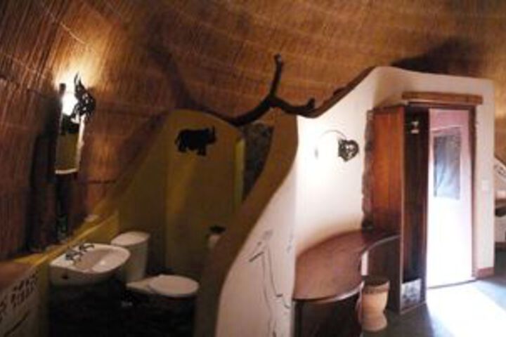 Room 18 of 28