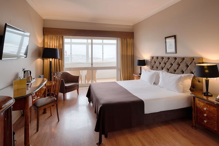 Room 10 of 88