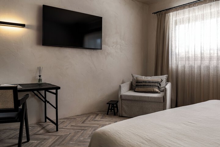 Room 11 of 41