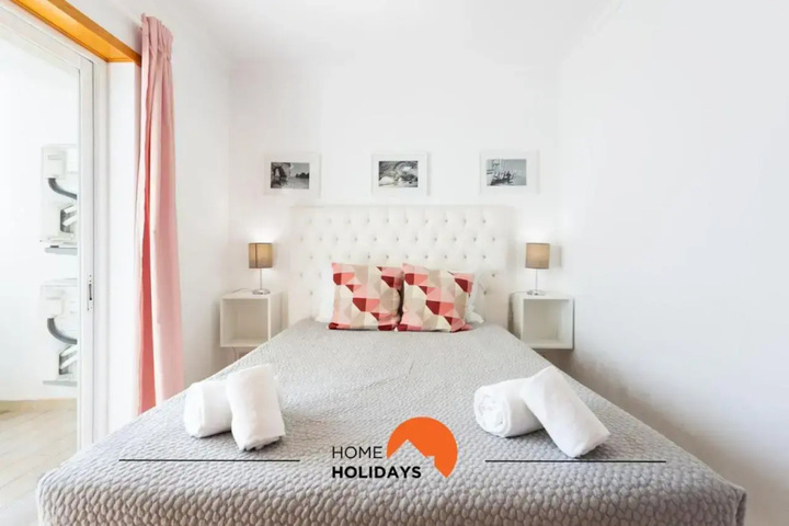 Photo of #001 Beautiful Flat Near the City Center Beach