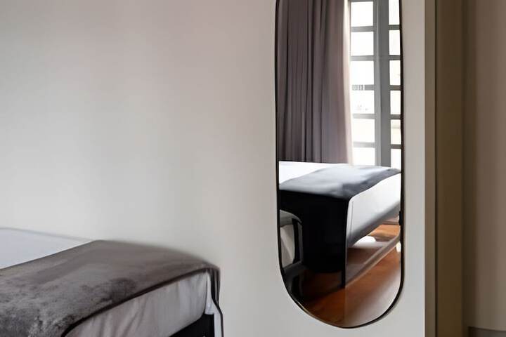 Room 47 of 93