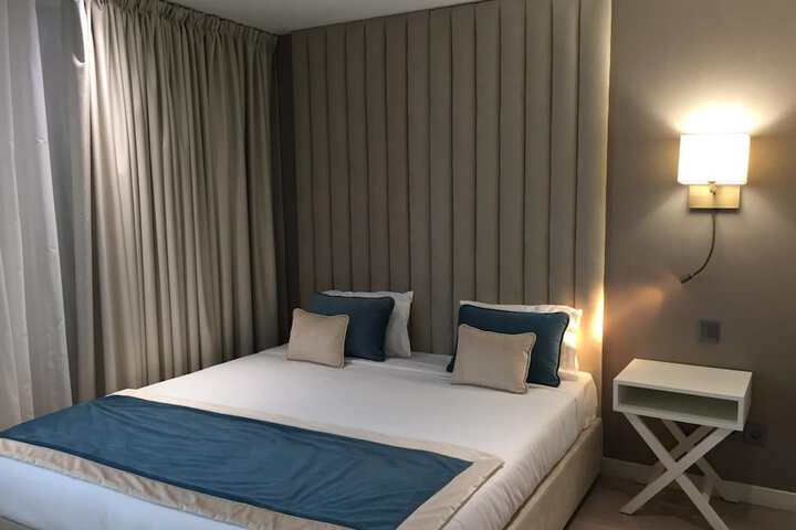 Room 11 of 41