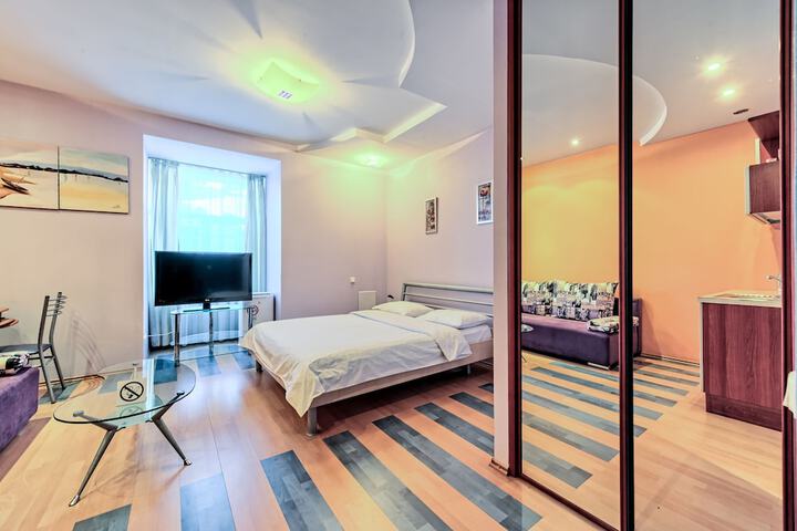 Room 3 of 40