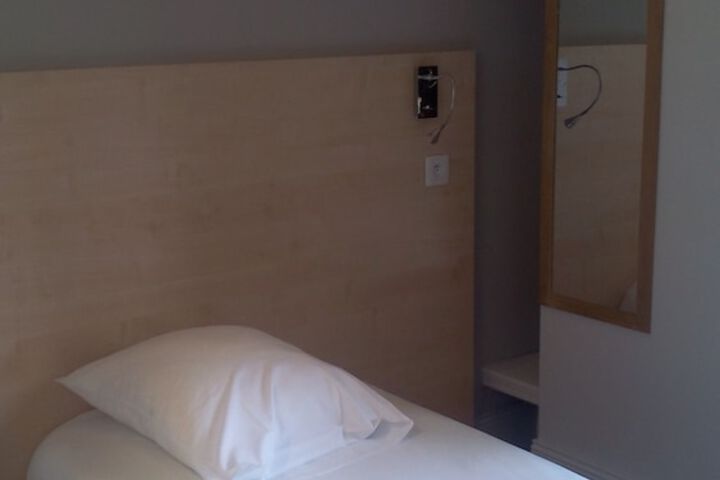 Room 12 of 52