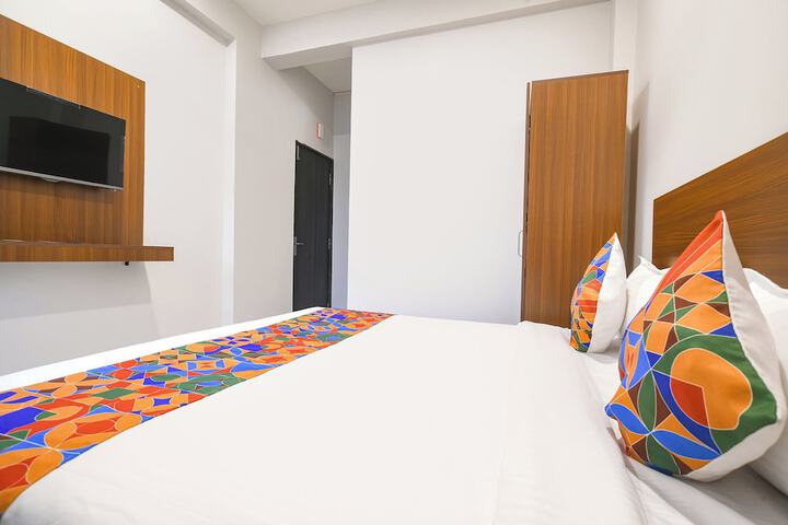 Room 18 of 29