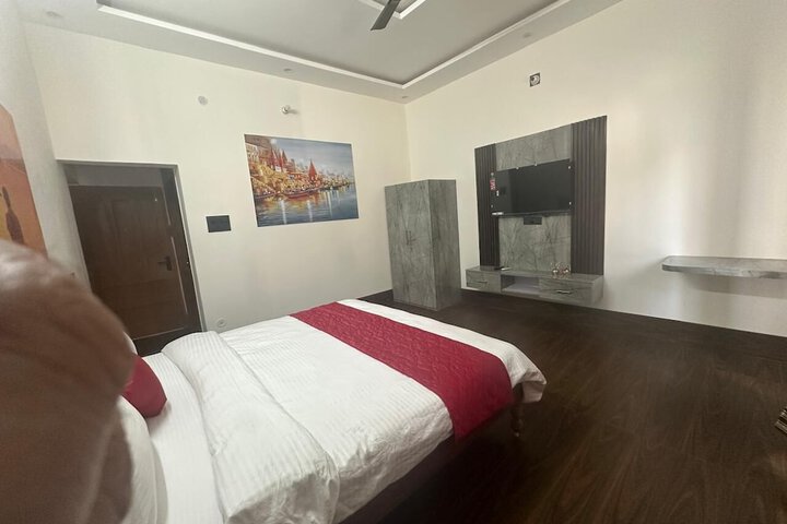 Room 11 of 56