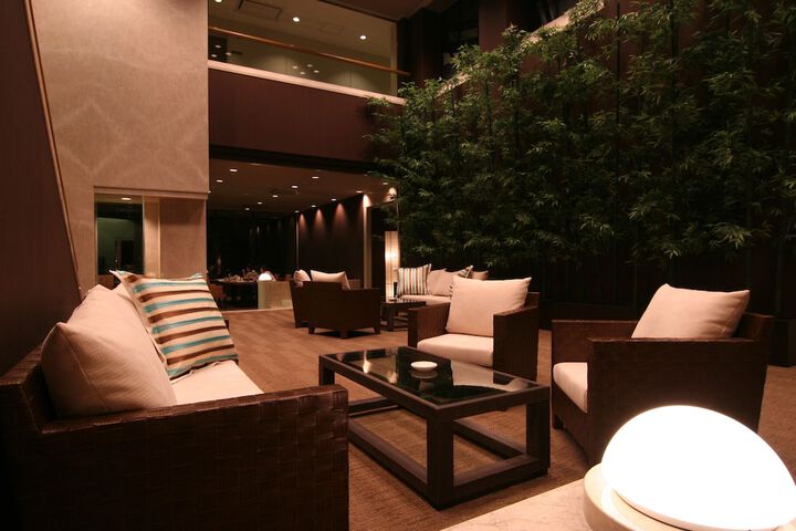 Hotel Lobby