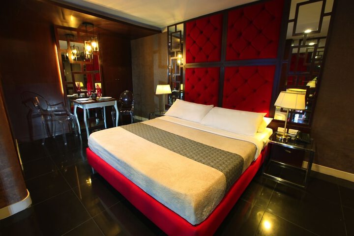 Room 16 of 21