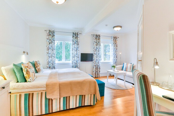 Room 5 of 25